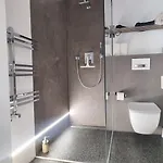 아파트 Big Windows 프라하