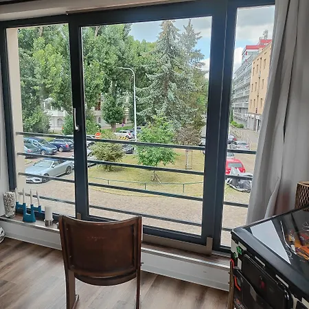 Big Windows Apartment *