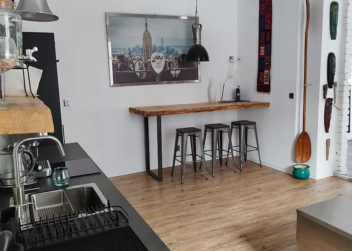 Apartment Big Windows *